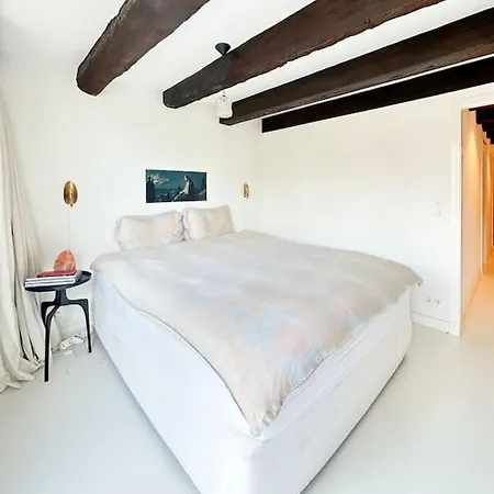公寓 Luxurious Authentic 3br