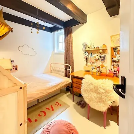 Luxurious Authentic 3br *