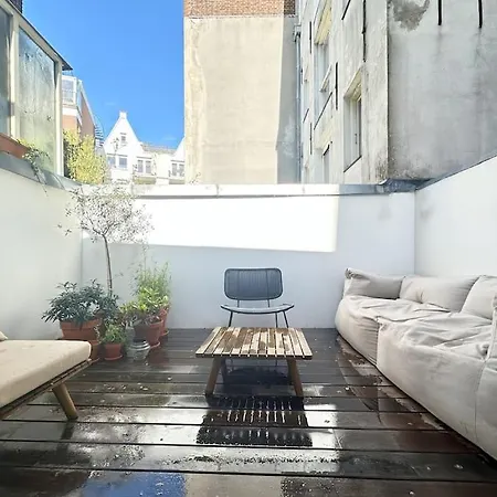 Luxurious Authentic 3br *