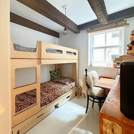 Apartamento Luxurious Authentic 3br