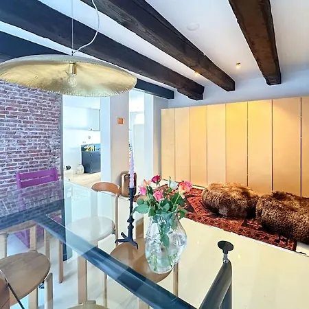 Apartamento Luxurious Authentic 3br *